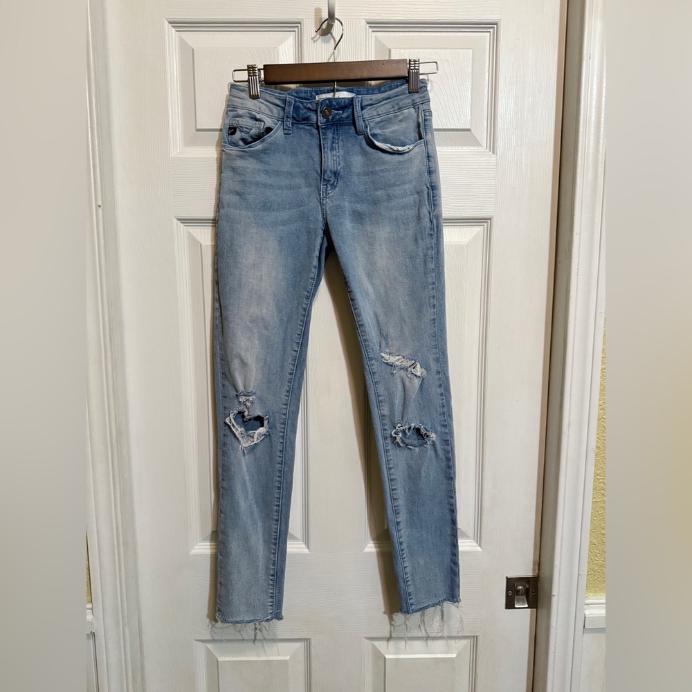 KanCan Estilo Light Blue Distressed Skinny Jeans